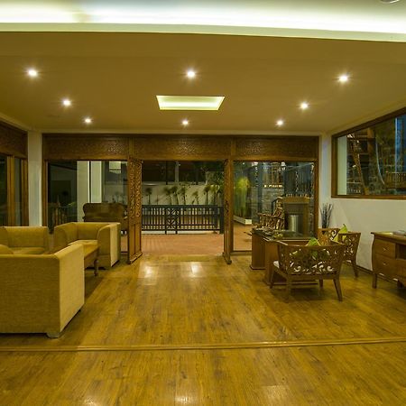 Olive Golden Ridge Resort Chinnakanal Bagian luar foto