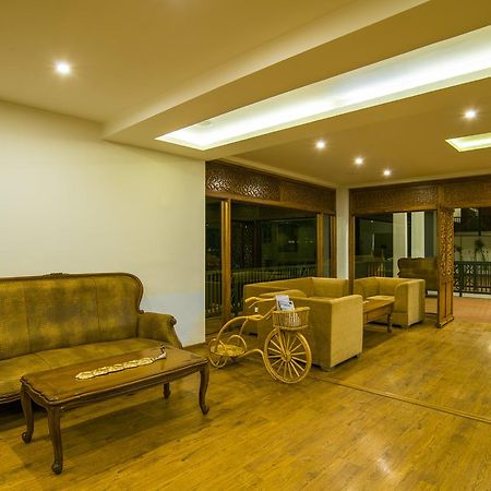 Olive Golden Ridge Resort Chinnakanal Bagian luar foto