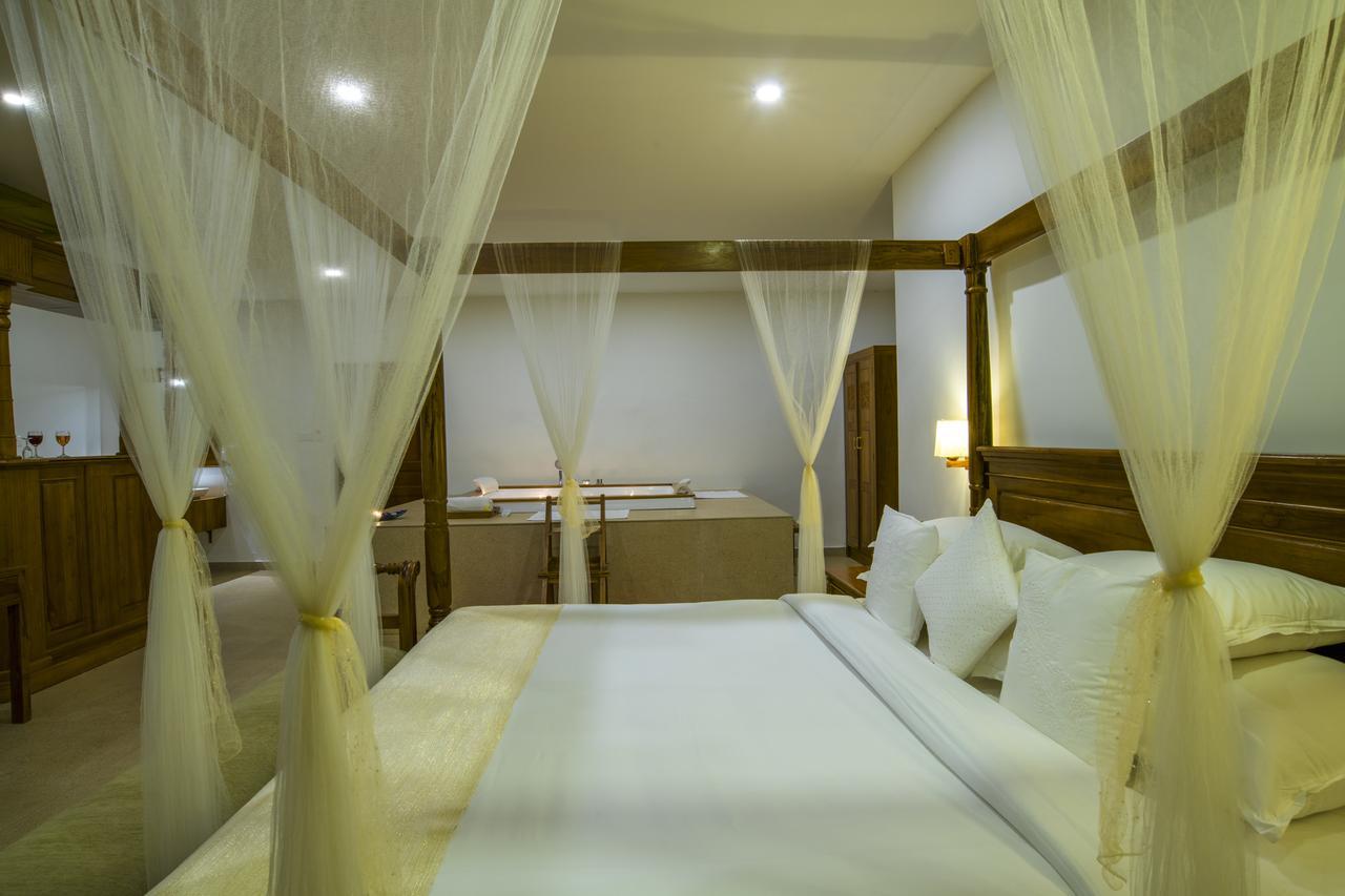 Olive Golden Ridge Resort Chinnakanal Bagian luar foto