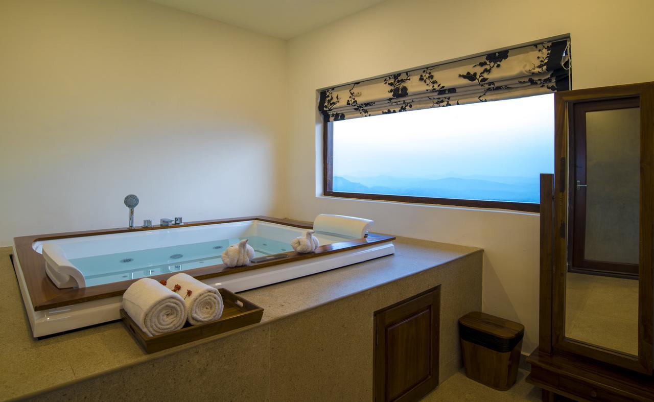 Olive Golden Ridge Resort Chinnakanal Bagian luar foto